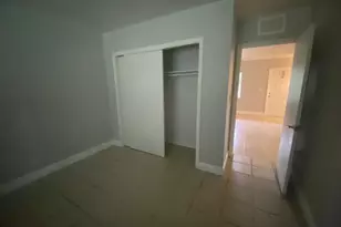 220 SW 8th St, Fort Lauderdale, FL 33315 - Photo 11