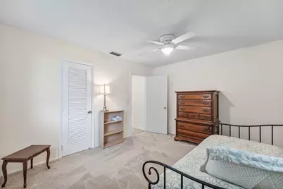 1005 Siesta Avenue, Boynton Beach, FL 33426 - Photo 17