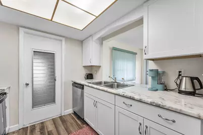 1005 Siesta Avenue, Boynton Beach, FL 33426 - Photo 9