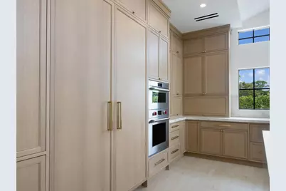 4909 Pineview Circle, Delray Beach, FL 33445 - Photo 11