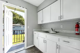 612 SW 6th St, Belle Glade, FL 33430 - Photo 15