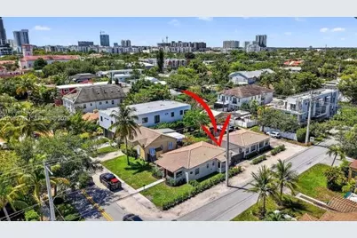 1121 NE 2nd Street #203, Fort Lauderdale, FL 33301 - Photo 1
