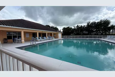 433 N Tangerine Square SW, Vero Beach, FL 32968 - Photo 31