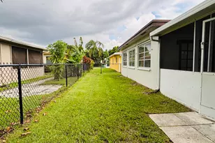 5611 NW 49th Terrace, Tamarac, FL 33319 - Photo 33