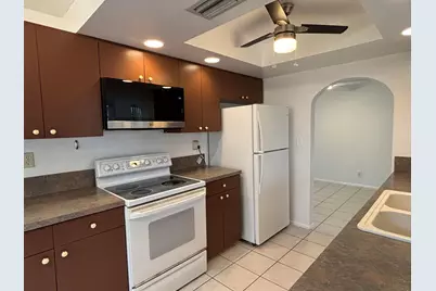 5611 NW 49th Terrace, Tamarac, FL 33319 - Photo 11