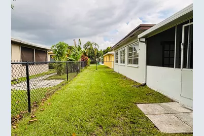 5611 NW 49th Terrace, Tamarac, FL 33319 - Photo 33
