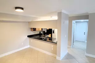6418 Emerald Dunes Dr, West Palm Beach, FL 33411 - Photo 7