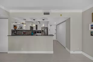 20379 W Country Club Dr, Aventura, FL 33180 - Photo 25