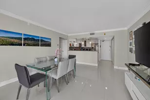 20379 W Country Club Dr, Aventura, FL 33180 - Photo 23
