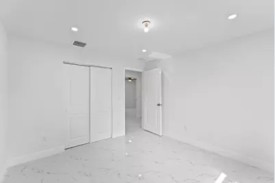 616 S Pine Street #B, Lake Worth, FL 33460 - Photo 9