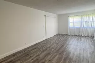 220 Lakeview Dr, Weston, FL 33326 - Photo 3