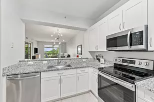 7755 Yardley Dr, Tamarac, FL 33321 - Photo 3