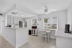 390 Normandy I, Delray Beach, FL 33484 - Photo 7