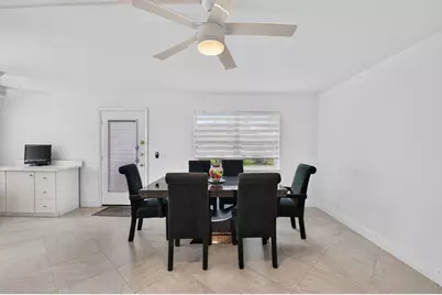 390 Normandy I, Delray Beach, FL 33484 - Photo 5