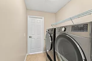 680 SW Colleen Ave, Port Saint Lucie, FL 34983 - Photo 31
