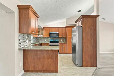 680 SW Colleen Avenue, Port Saint Lucie, FL 34983 - Photo 9