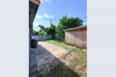 2251 NW 4th Street #1-2, Pompano Beach, FL 33069 - Photo 3