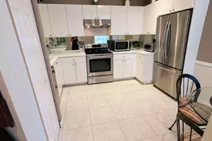 7966 Laina Ln, Boynton Beach, FL 33437 - Photo 5