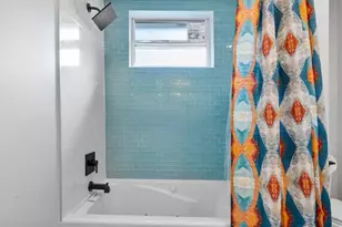 1131 NE 27th Ave, Pompano Beach, FL 33062 - Photo 11