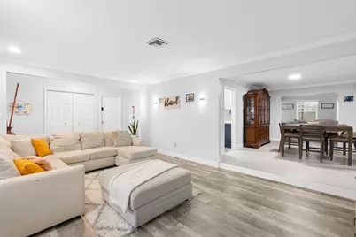 1852 NW 82nd Avenue, Coral Springs, FL 33071 - Photo 5