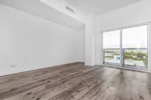 39 NW 7th Ave, Miami, FL 33128 - Photo 5