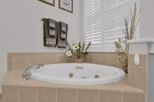 2206 Newport Isles Blvd, Port Saint Lucie, FL 34953 - Photo 23