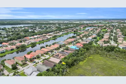 2206 Newport Isles Boulevard, Port Saint Lucie, FL 34953 - Photo 41
