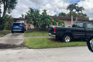 5051 SW 10th St, Plantation, FL 33317 - Photo 1