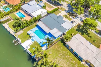 1875 Keystone Boulevard, North Miami, FL 33181 - Photo 19