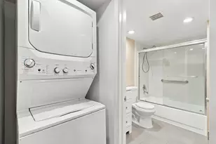 12750 SW 4th Ct, Pembroke Pines, FL 33027 - Photo 19