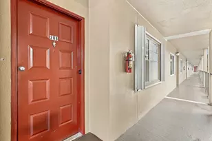 12750 SW 4th Ct, Pembroke Pines, FL 33027 - Photo 3