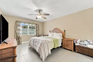 12750 SW 4th Ct, Pembroke Pines, FL 33027 - Photo 13