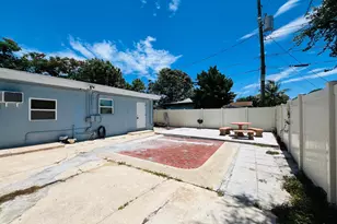 1210 S D St, Lake Worth, FL 33460 - Photo 3