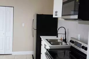 18515 NW 42nd Pl, Miami Gardens, FL 33055 - Photo 3