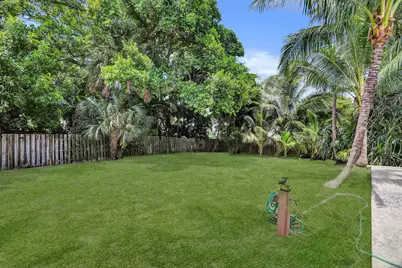 460 SE 18th Avenue, Deerfield Beach, FL 33441 - Photo 11
