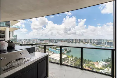 18555 Collins Avenue #3303, Sunny Isles Beach, FL 33160 - Photo 35