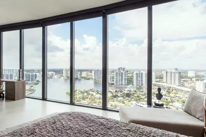 18555 Collins Avenue #3303, Sunny Isles Beach, FL 33160 - Photo 25