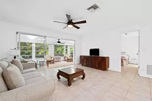 143 SE 7th St, Deerfield Beach, FL 33441 - Photo 5