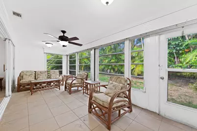 143 SE 7th Street, Deerfield Beach, FL 33441 - Photo 5