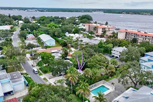 616 SW Cleveland Ave, Stuart, FL 34994 - Photo 7