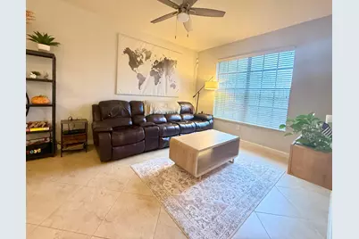 10361 Wellington Parc Drive, Wellington, FL 33449 - Photo 9