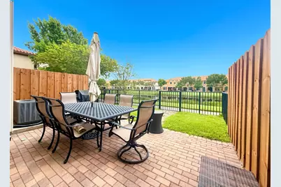10361 Wellington Parc Drive, Wellington, FL 33449 - Photo 23