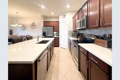 10361 Wellington Parc Drive, Wellington, FL 33449 - Photo 7