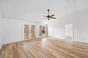 5323 NW Perez Ct, Port Saint Lucie, FL 34983 - Photo 11