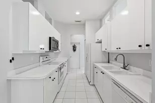 707 SW San Salvador Cv, Port Saint Lucie, FL 34986 - Photo 17