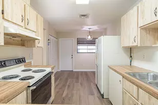 604 Roselyn Ave, Fort Pierce, FL 34982 - Photo 11