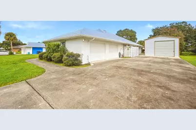 1002 Ibis Avenue, Fort Pierce, FL 34982 - Photo 21