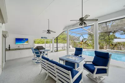 1002 Ibis Avenue, Fort Pierce, FL 34982 - Photo 15