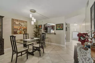 811 S Hollybrook Dr, Pembroke Pines, FL 33025 - Photo 9