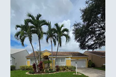 10144 Aspen Way, Palm Beach Gardens, FL 33410 - Photo 1